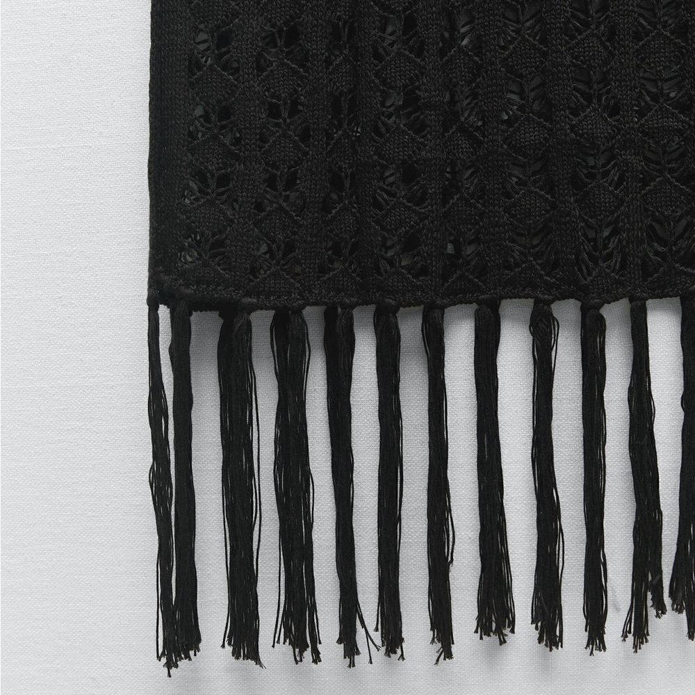 ZARA FRINGED CROCHETED DRESS OPEN BACK NWT M - Picture 4 of 11